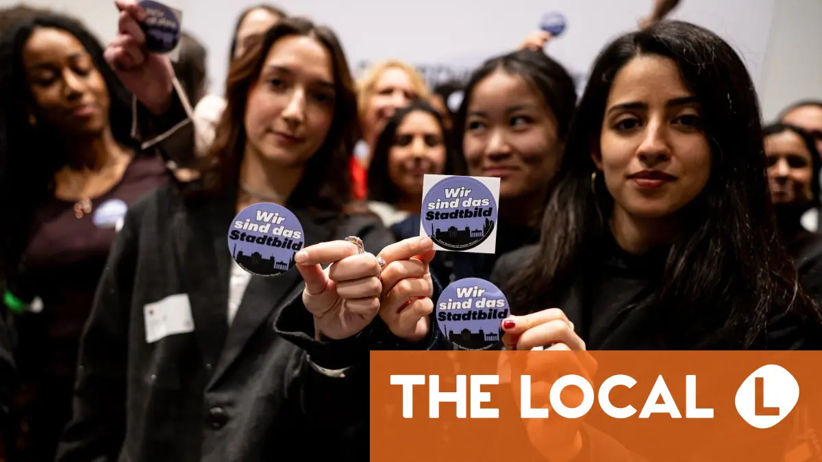 Students walk out on German Chancellor's speech on integration