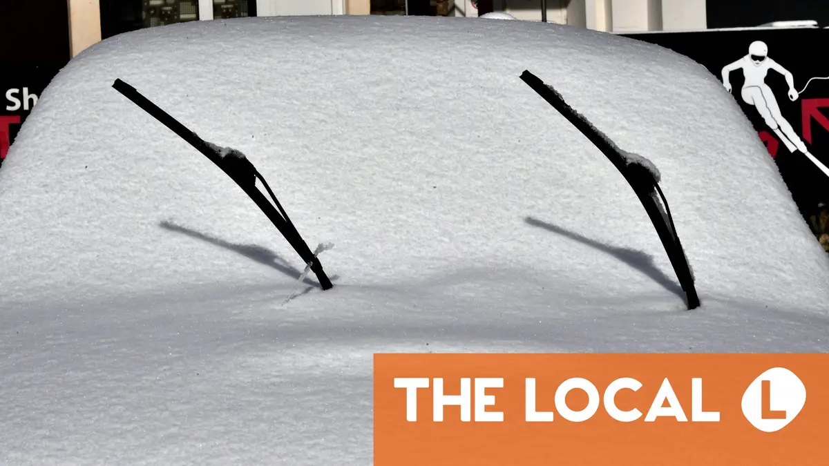 Austria Ski Transport: Safe Driving Guide for Skis & Snowboards