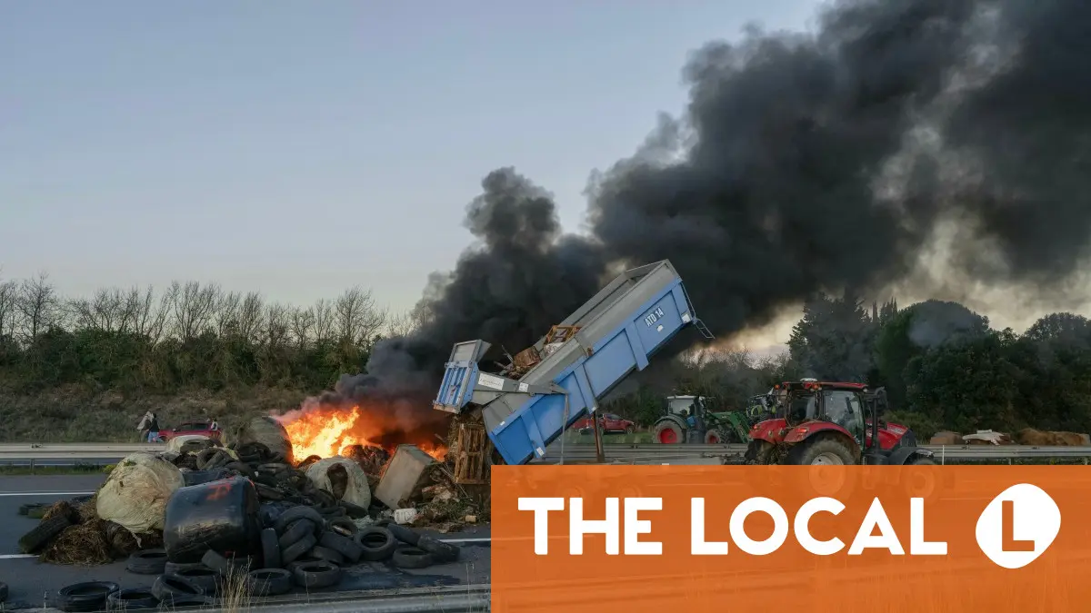 Deliveries cancelled in south-west France as roadblocks multiply