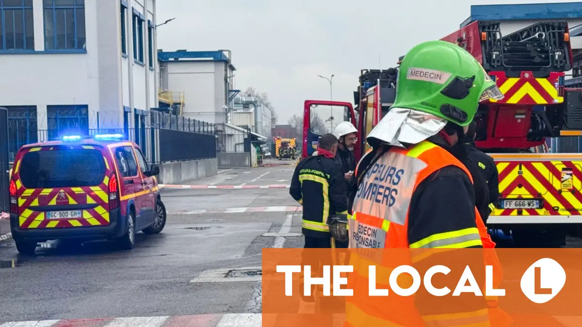 'Stay indoors' warning after explosion at chemical factory in Lyon