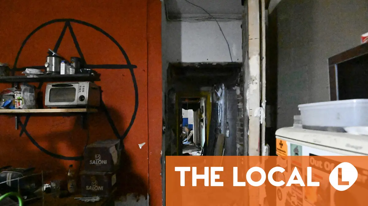 What does anti-squatter insurance cover in Spain?