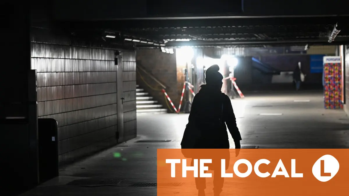 Berlin police suspect far-left group of attack on power cables