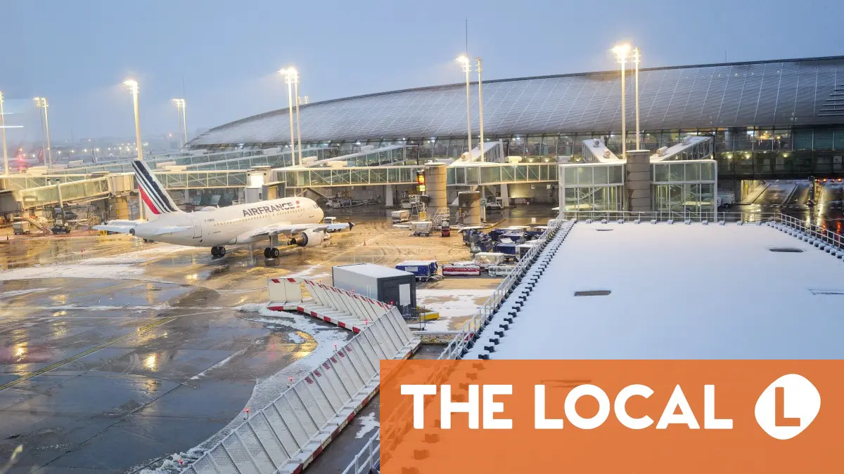 Snow forces Paris airport to cancel 40 percent of flights on Wednesday