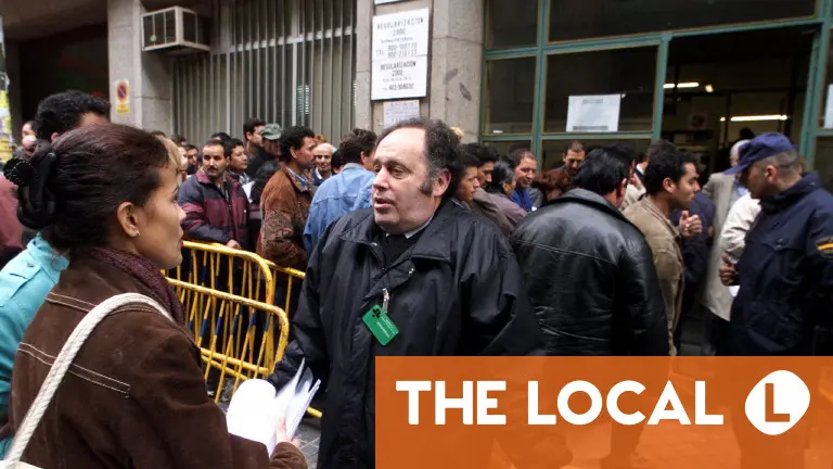 IT glitch causes residency permit delays for 150,000 foreigners in Spain