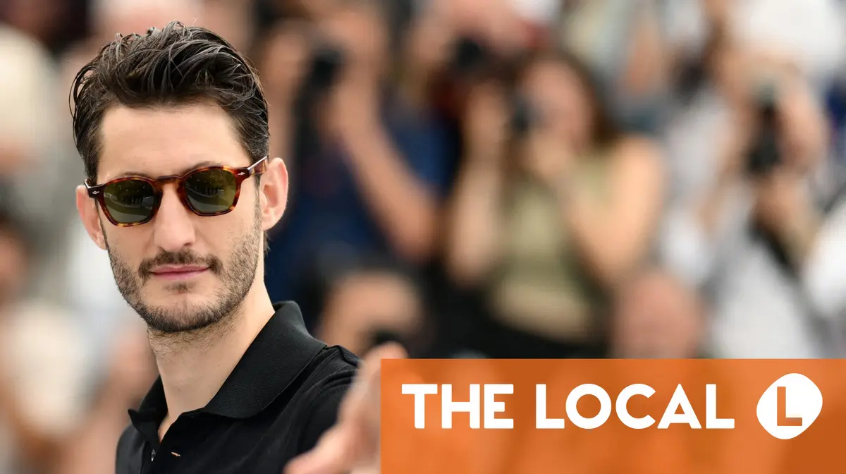 French actor sells used tissue for €100,000