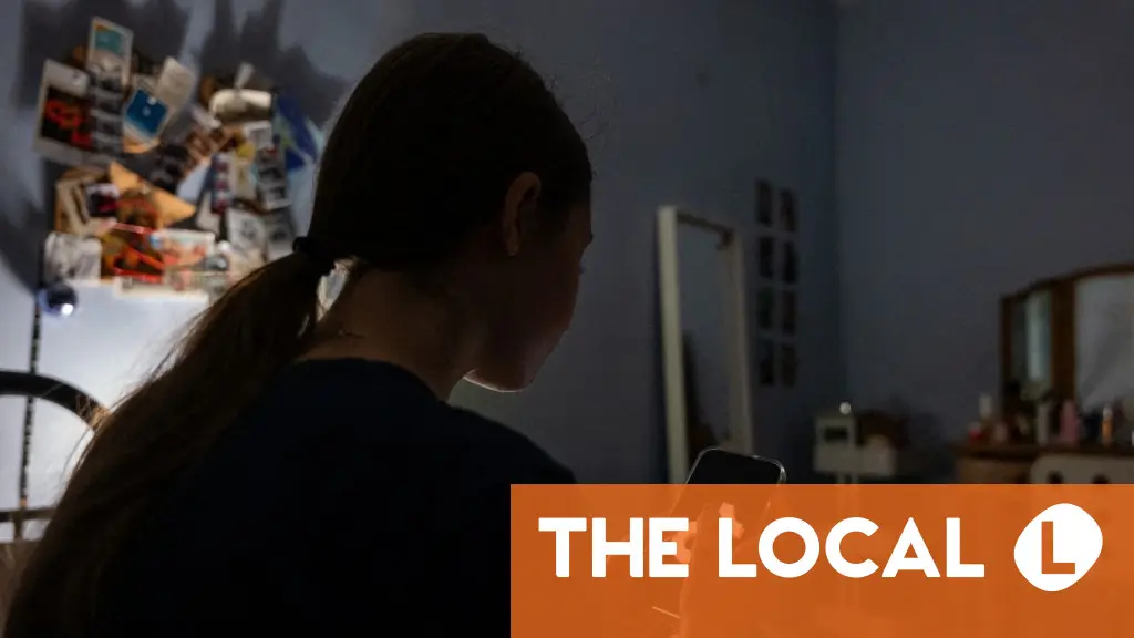 Spain plans imminent social media ban for under-16s