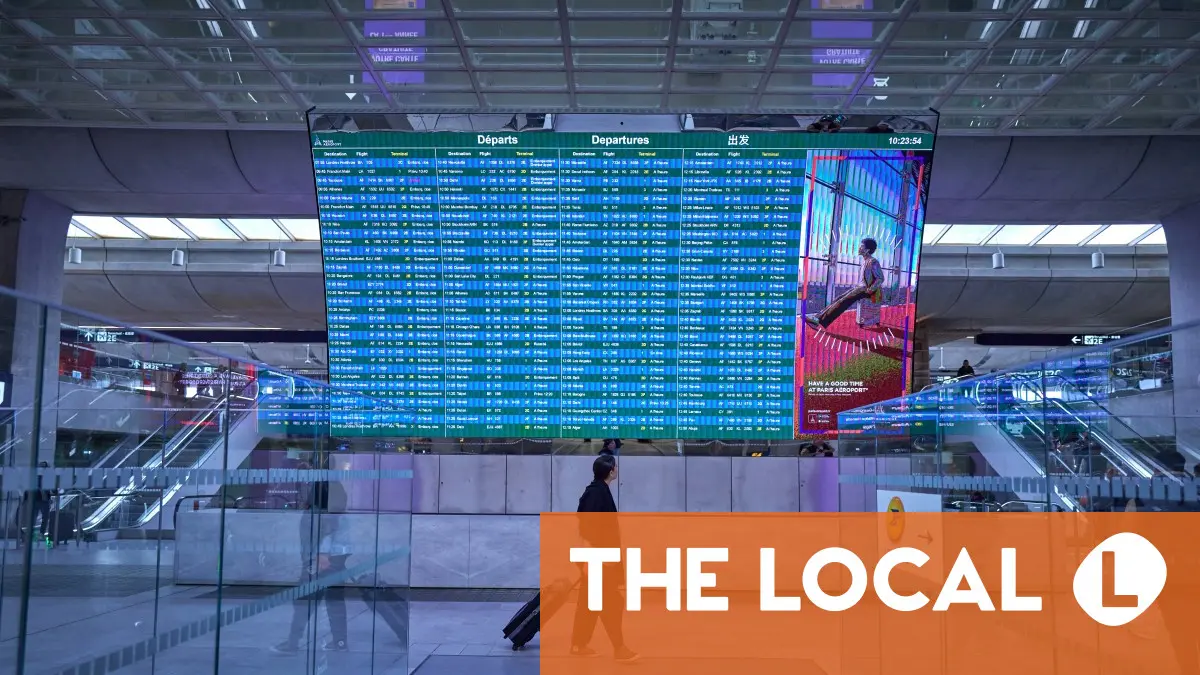 Airlines told to cancel Paris flights on Sunday amid snow warnings in France