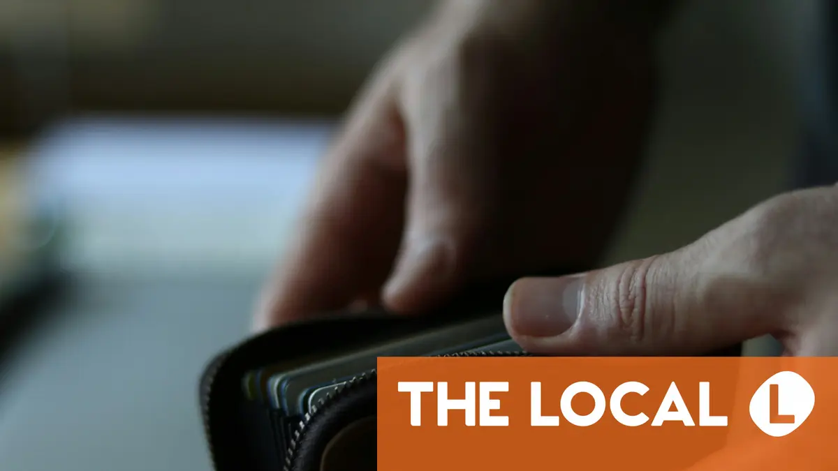 How much does it cost to order a new residence card in Norway?