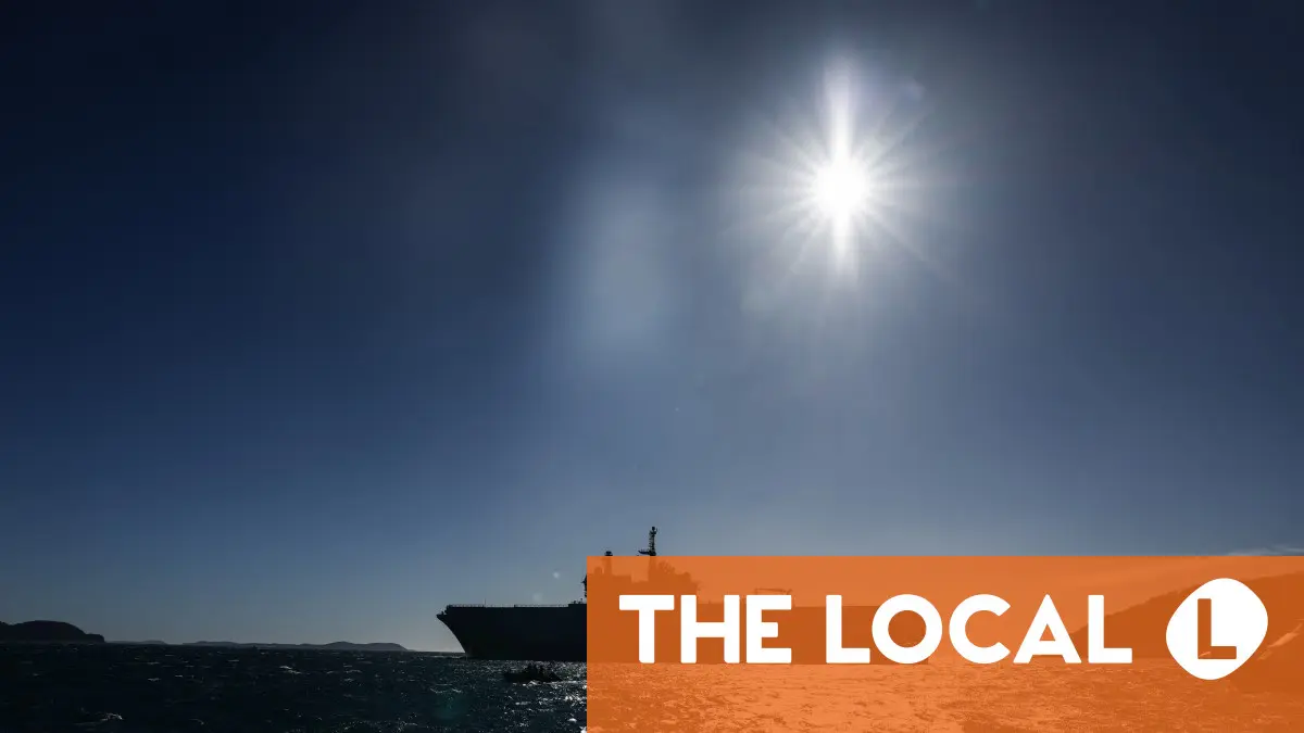 France deploys helicopter carrier to Mediterranean