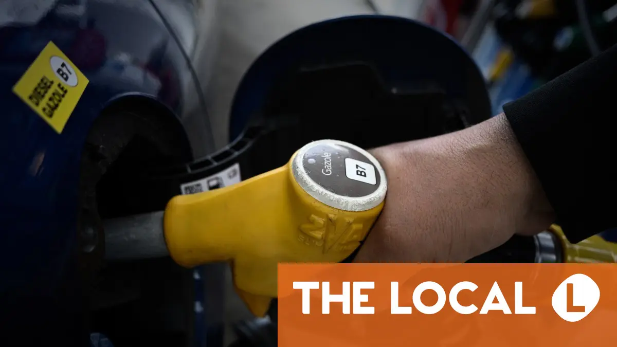 French supermarket boss admits 'mistake' over promised fuel price drop