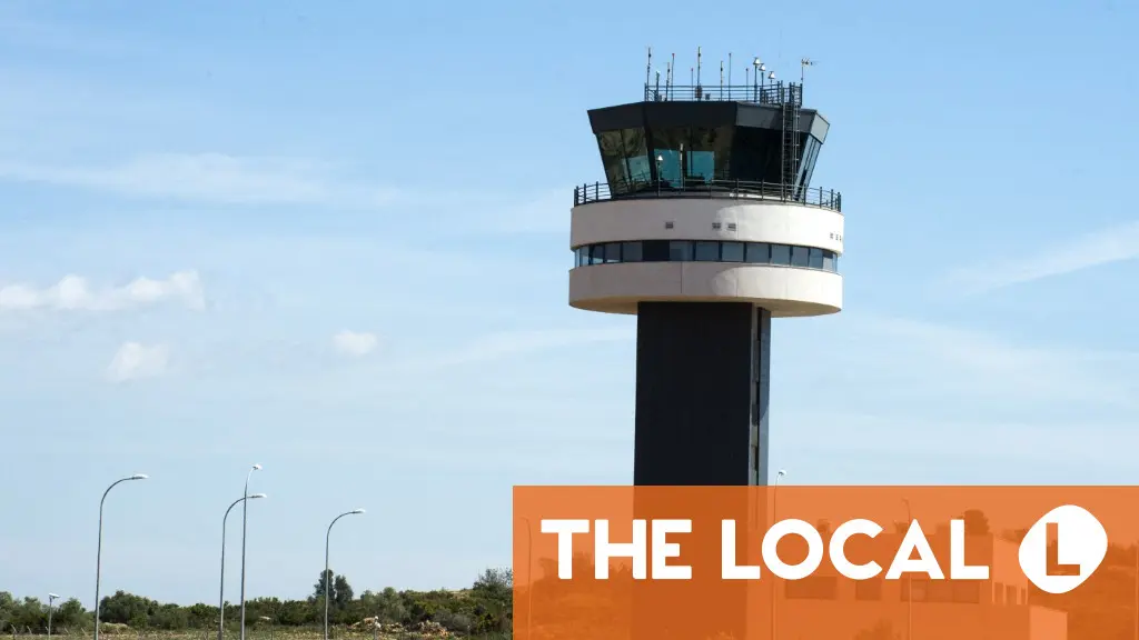 Air traffic controllers call strikes at 14 airports in Spain Air traffic controllers call strikes at 14 airports in Spain