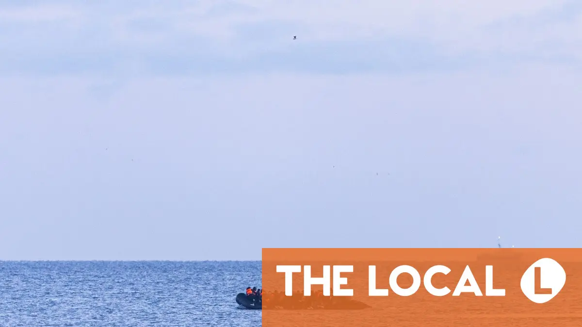 UK and France agree to three-year deal to stop migrant crossings