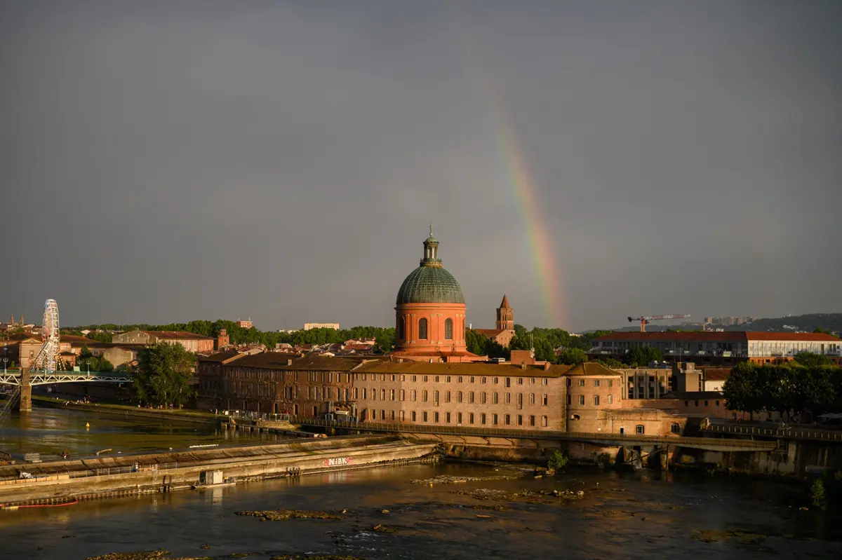 What France’s weather has in store for the May 8th holiday weekend