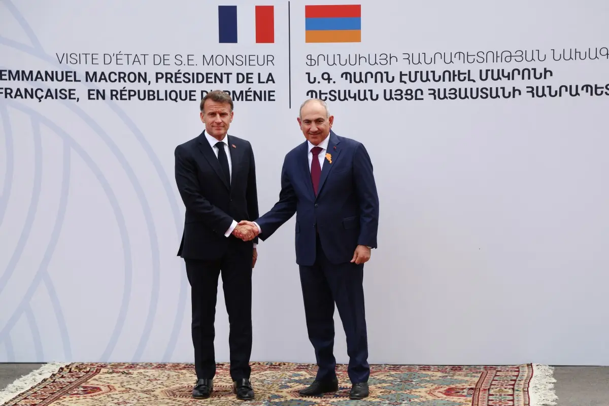 VIDEO: Macron leads Charles Aznavour sing-along on visit to Armenia