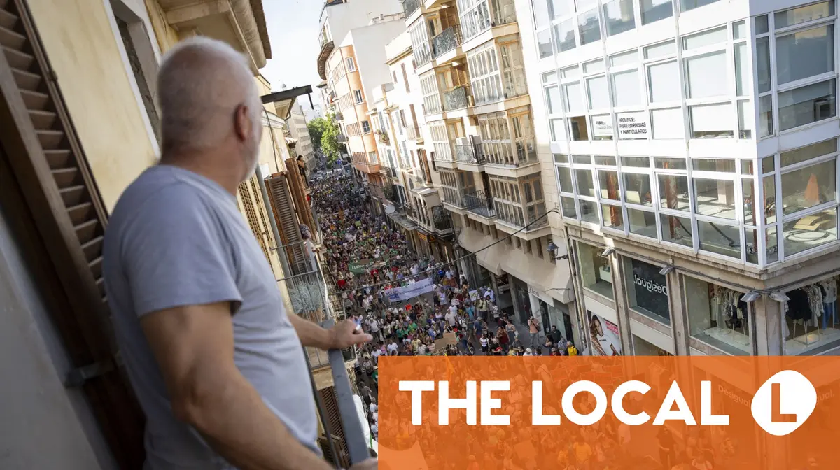 How will Spain regulate tourist flats after the end of its national registry?