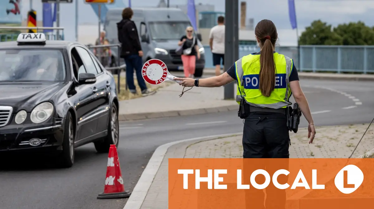 EU calls on nine European countries to scrap internal Schengen border checks