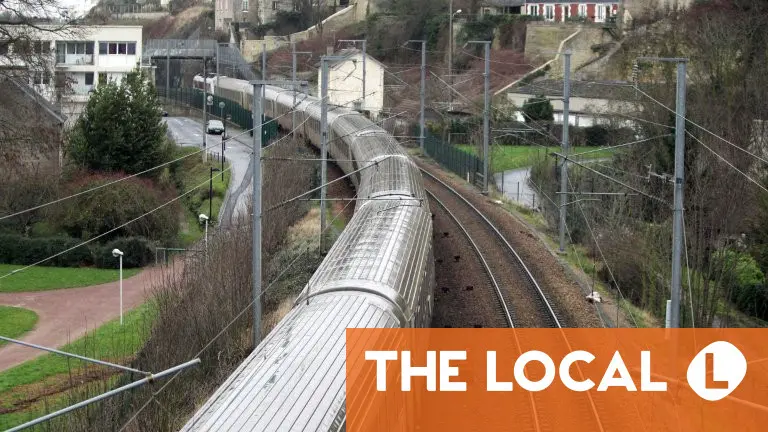 French rail workers call surprise weekend strike