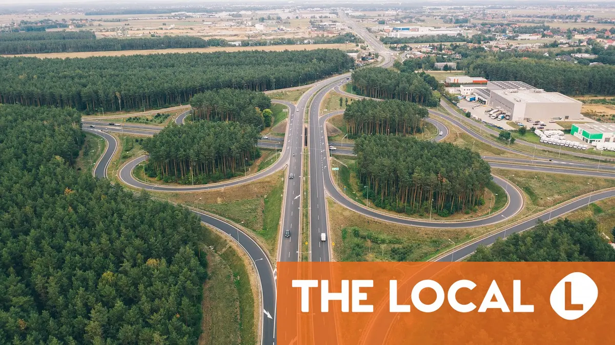 Why is Zurich getting rid of a motorway from it its territory?