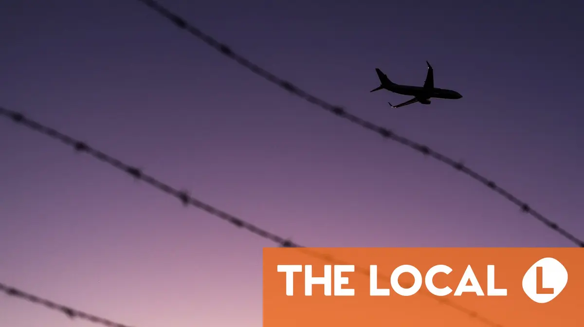 French pilots file September strike notice