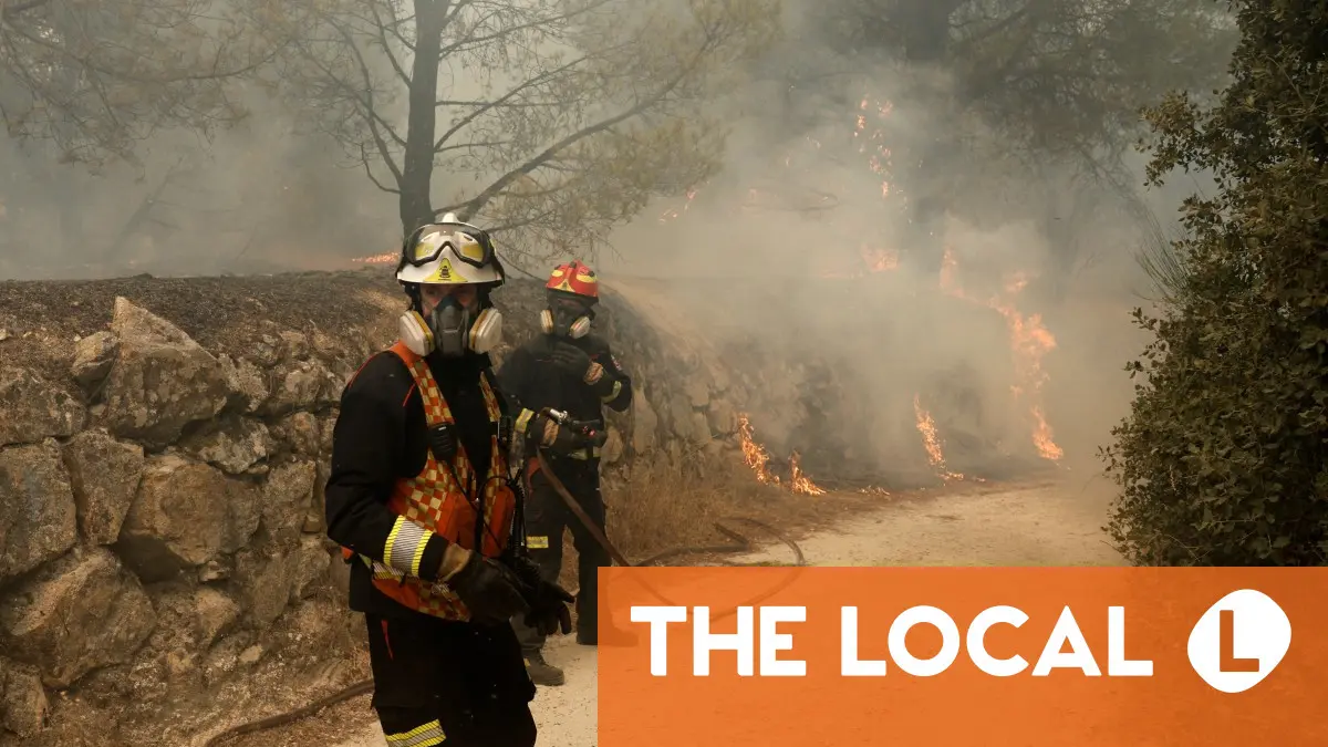 Firefighters struggle to put out wildfire in southwestern Spain