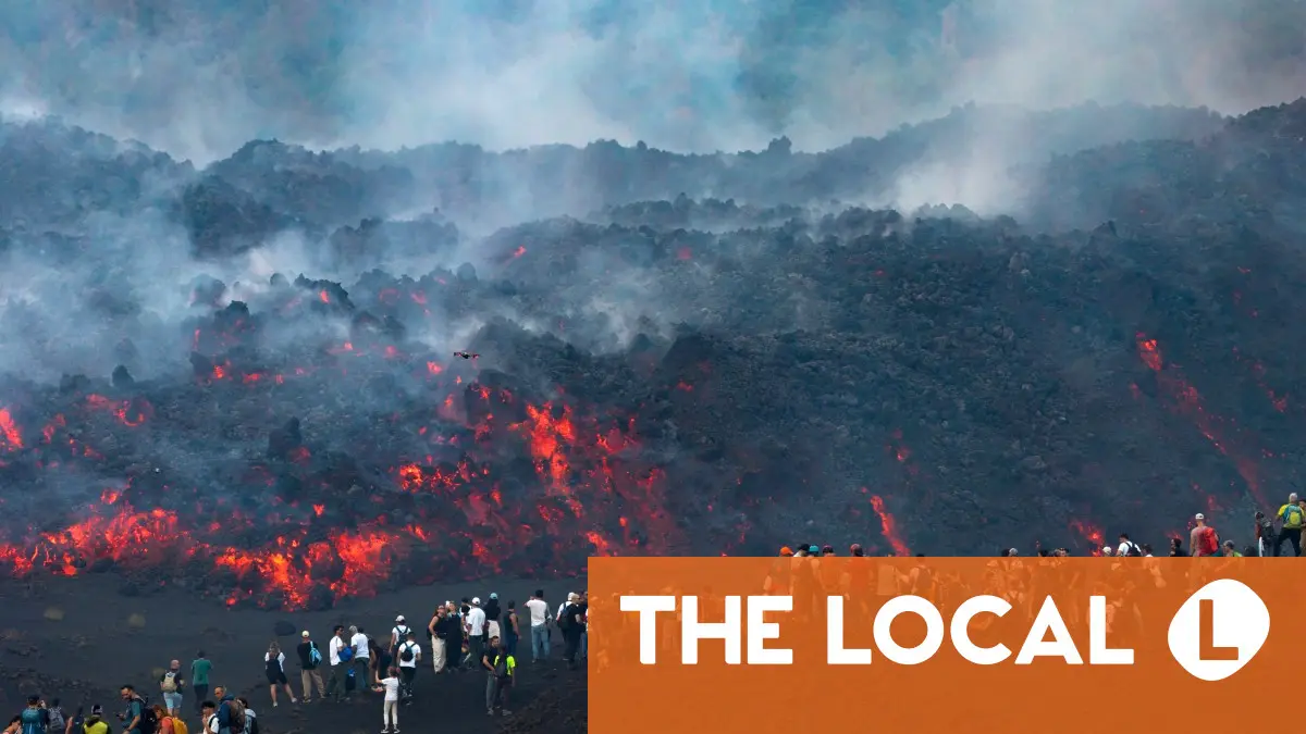 Safety warnings as tourists rush to Italy's erupting Mount Etna