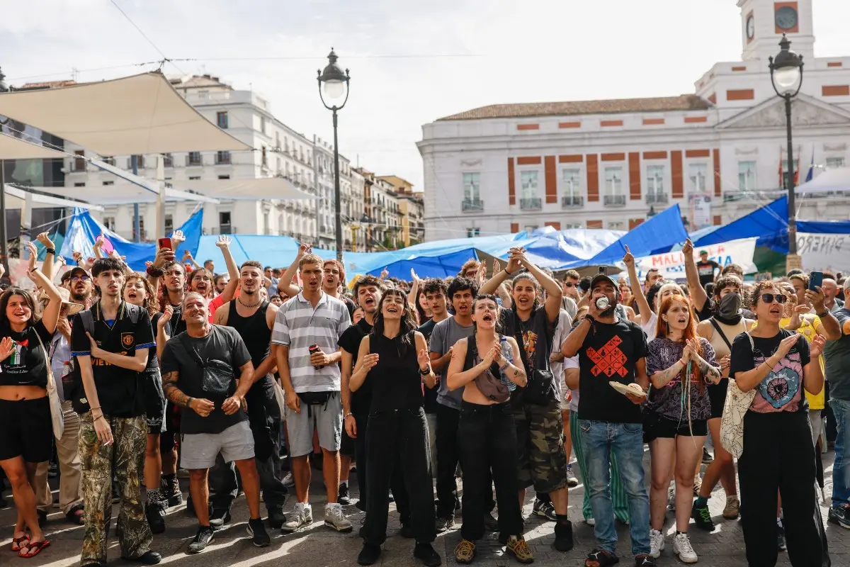 Spain's PM 'reasonably optimistic' new housing laws will be approved
