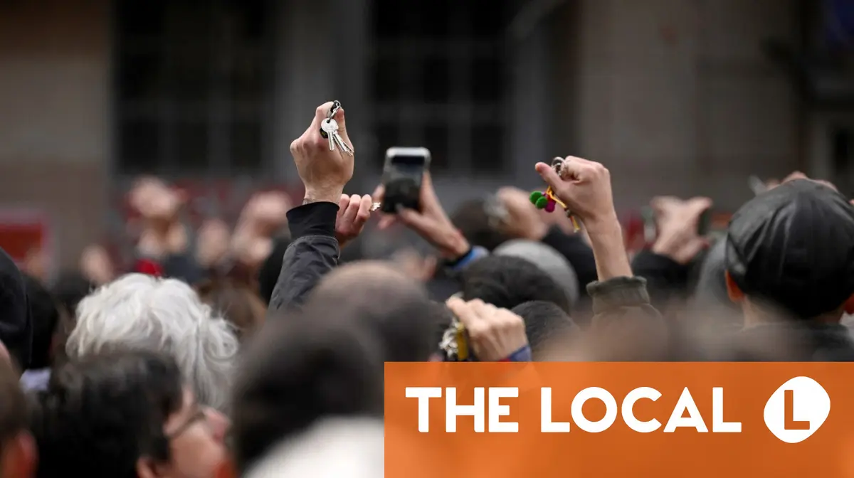 Spain outraged by 87-year-old's eviction after vulture fund quintuples rent