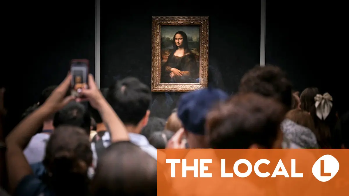 Germans arrested for Paris Louvre stunt in Mona Lisa hall