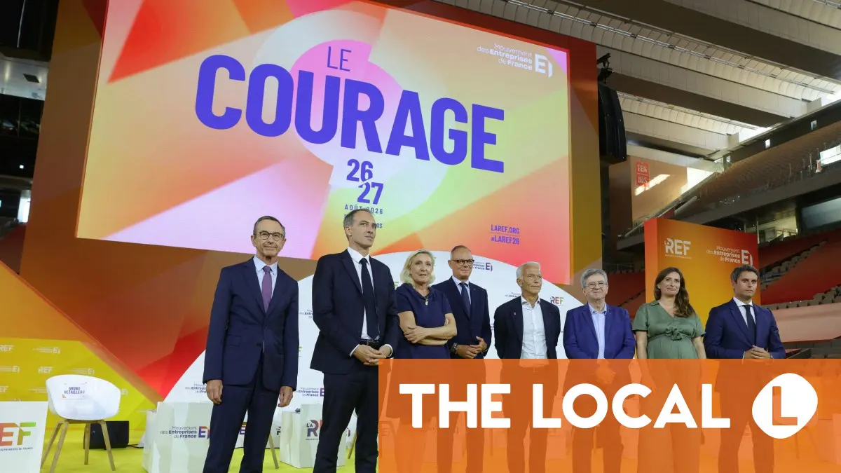 
            Two French presidential hopefuls rebuff centrist alliance bid
        