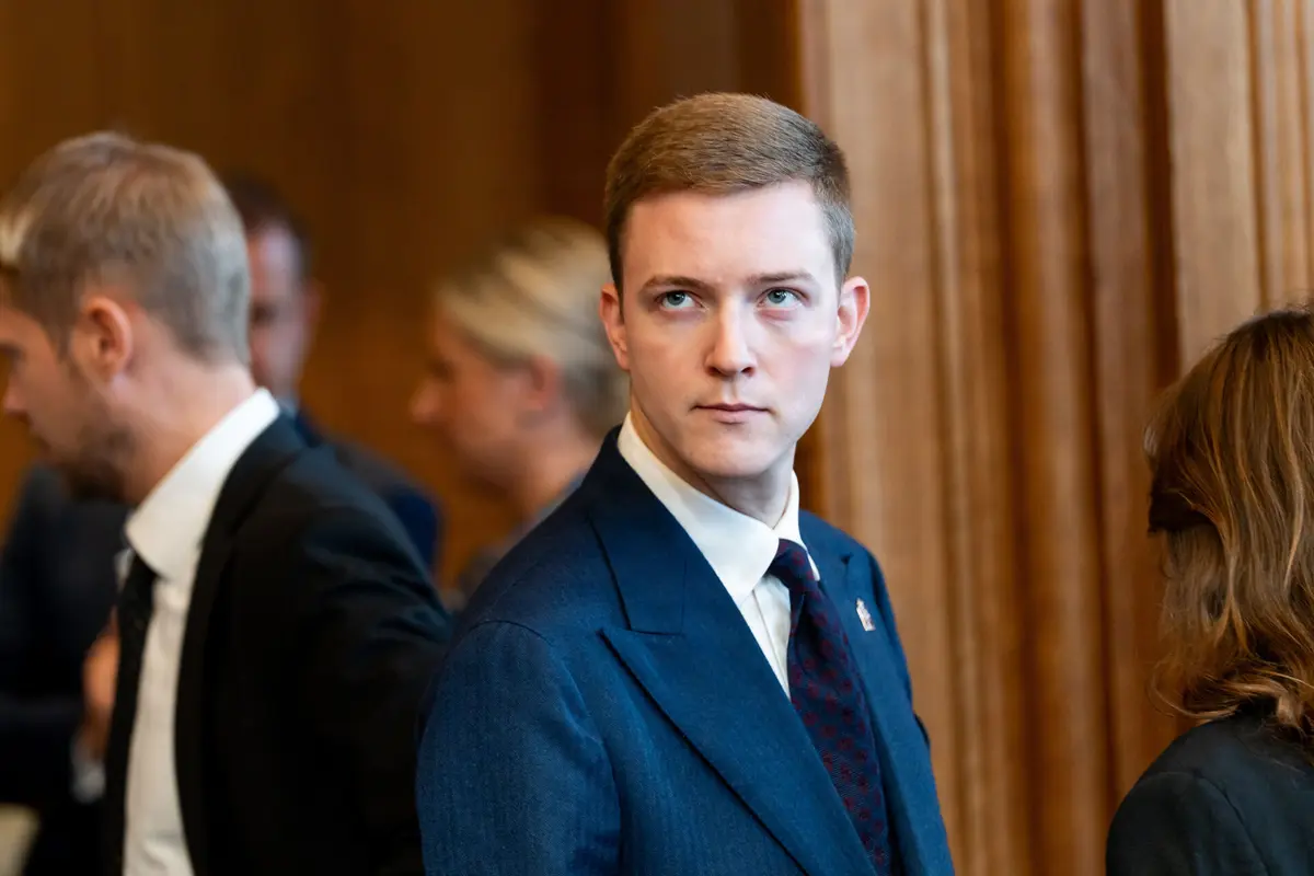 Danish People's Party call for applicant to be removed from citizenship bill