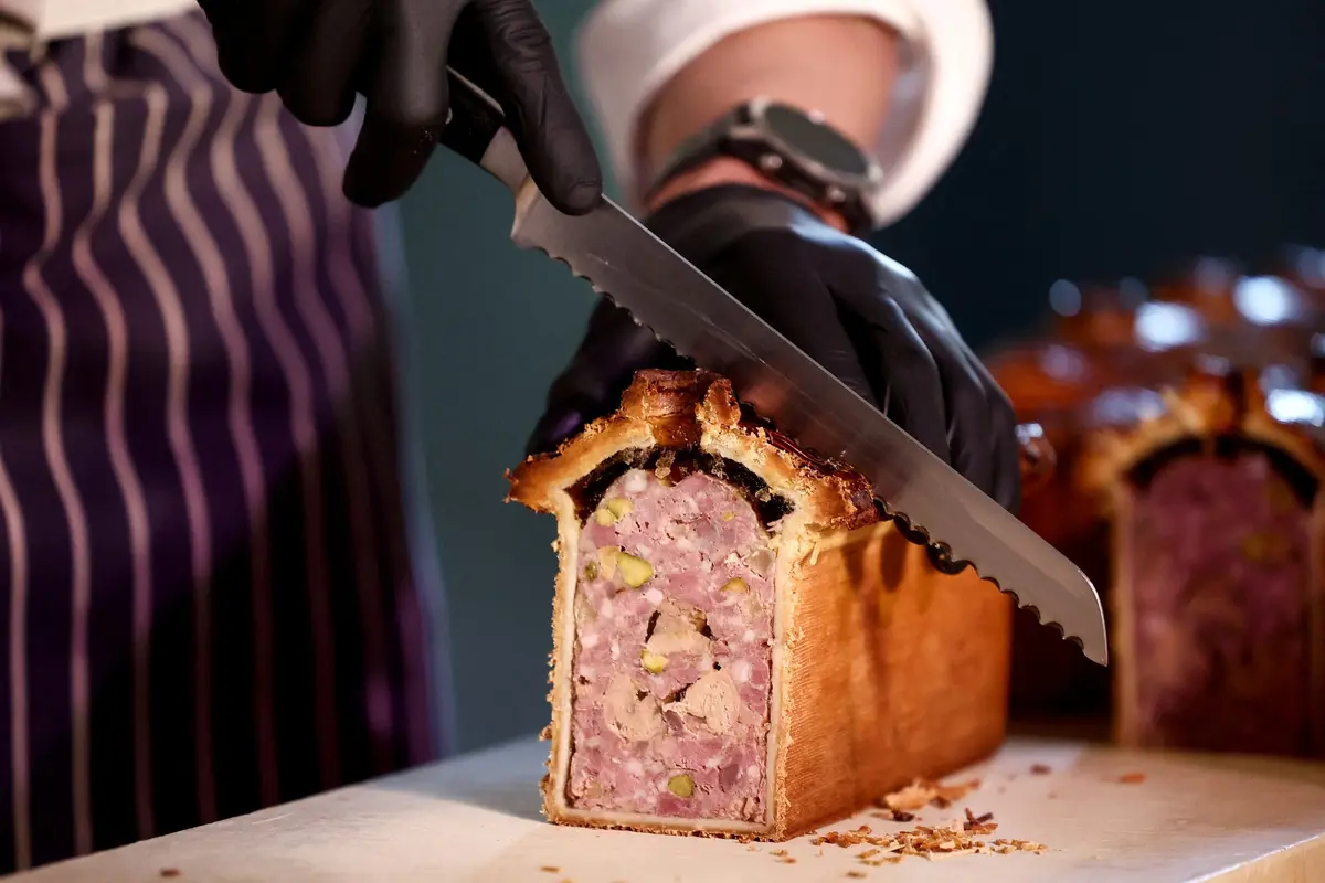 Frenchman breaks world record with 2.78m-long pâté en croûte