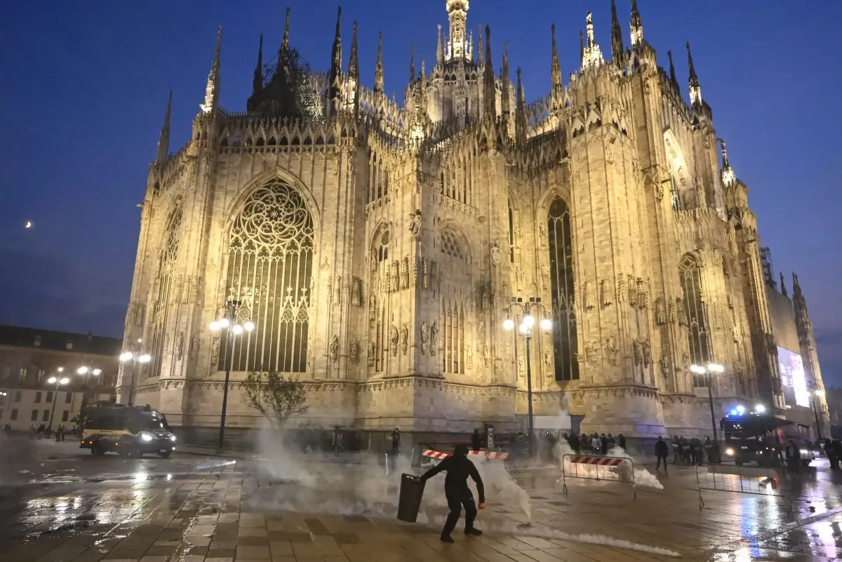 Italy sends 500 soldiers to Milan as more demonstrations planned