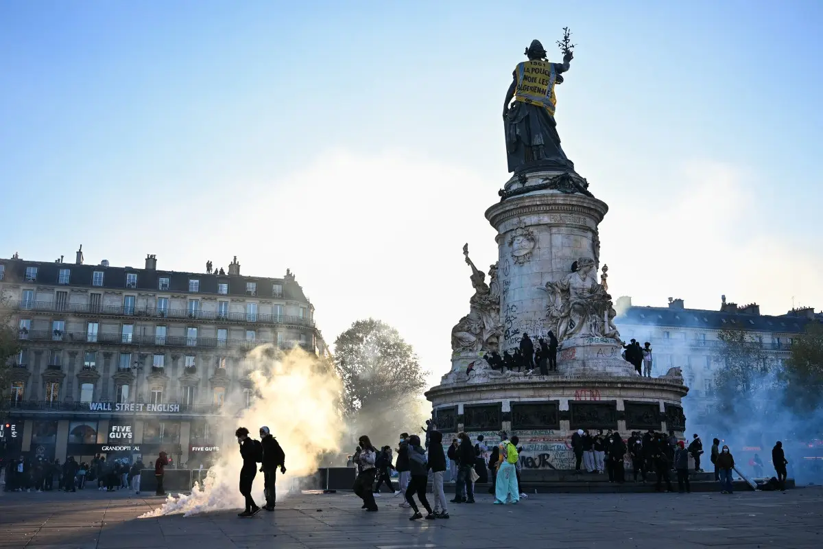 Inside France: Violence, looting and zombie walks