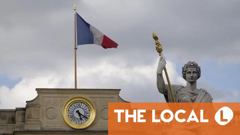
            Calls for French government to criminalise 'administrative abuse' to protect foreigners
        