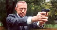 Famous TV cop Derrick dies