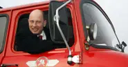 Tiefensee says eastern Germany is doing better