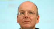 Dresdner Bank employees veto new Commerzbank manager