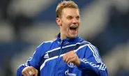 Schalke's Neuer heading to Bayern