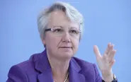 Education minister faces plagiarism accusations