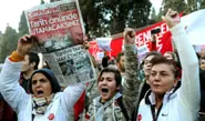 Berlin offers asylum hope to 'all Turkish dissidents'