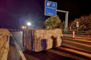 23-tonne granite block falls onto motorway in Hesse
