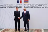 VIDEO: Macron leads Charles Aznavour sing-along on visit to Armenia