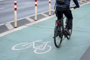 Why is Berlin failing to build more bike lanes?