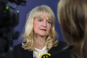 Swedish security police lowers terror threat level from four to three