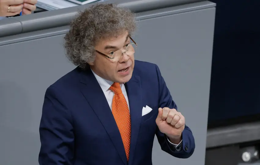 Alternative for Germany politician charged over Hitler salute in parliament