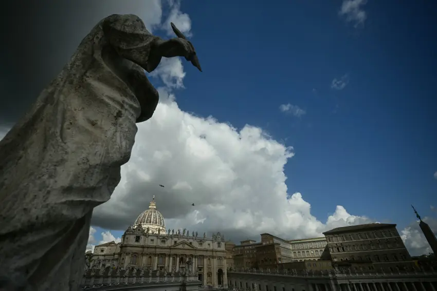 Inside Italy: The Pope's 'Peace Board' invite and the end of an era for Italian style?
