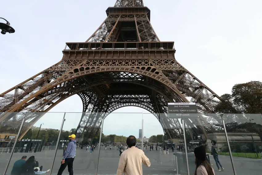 Paris unveils names of 72 female scientists to feature on Eiffel Tower