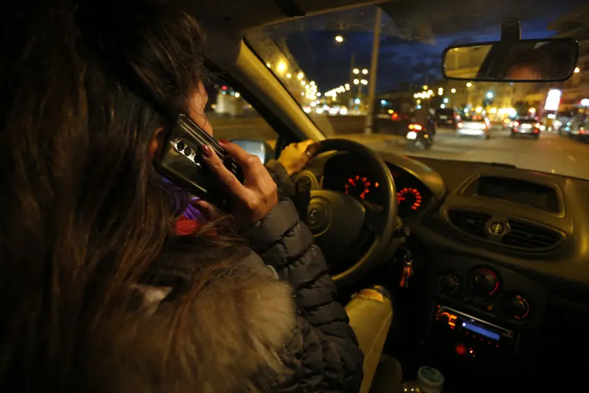 South-west France to begin suspending licences of drivers caught on phone