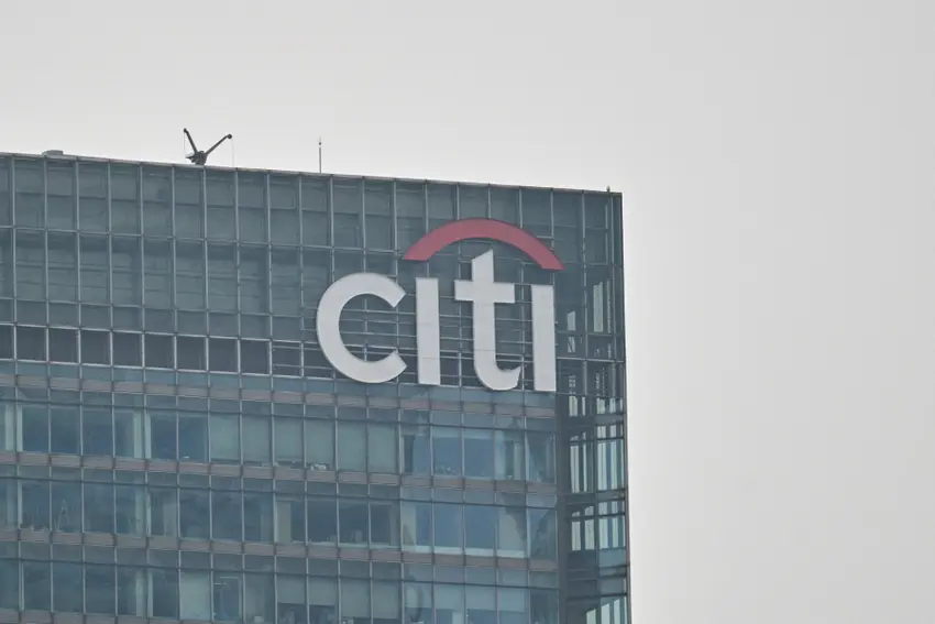 Citigroup orders home-working as US banks in Paris and Frankfurt tighten security