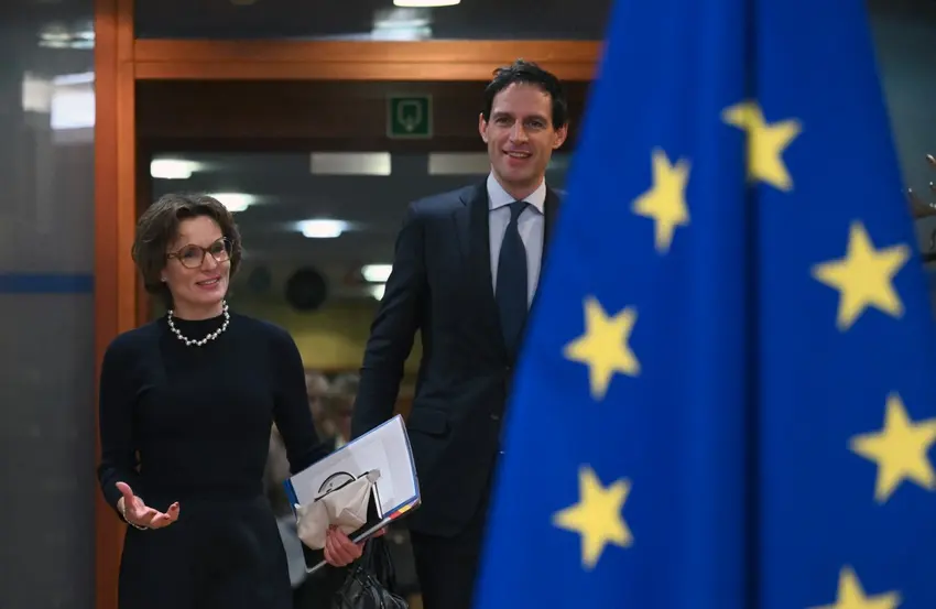Five EU nations urge tax on energy firms' windfall profits